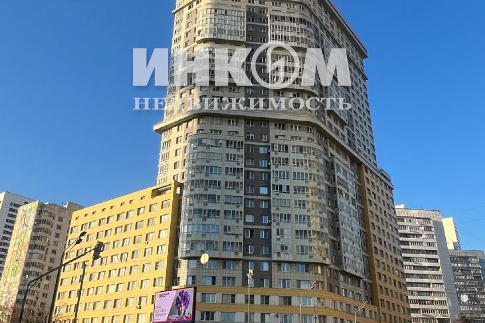Продаётся 1-комнатная квартира, 57.6 м²