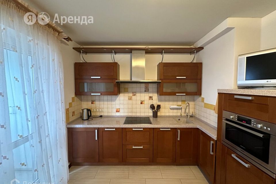 Сдаётся 3-комнатная квартира, 100 м²