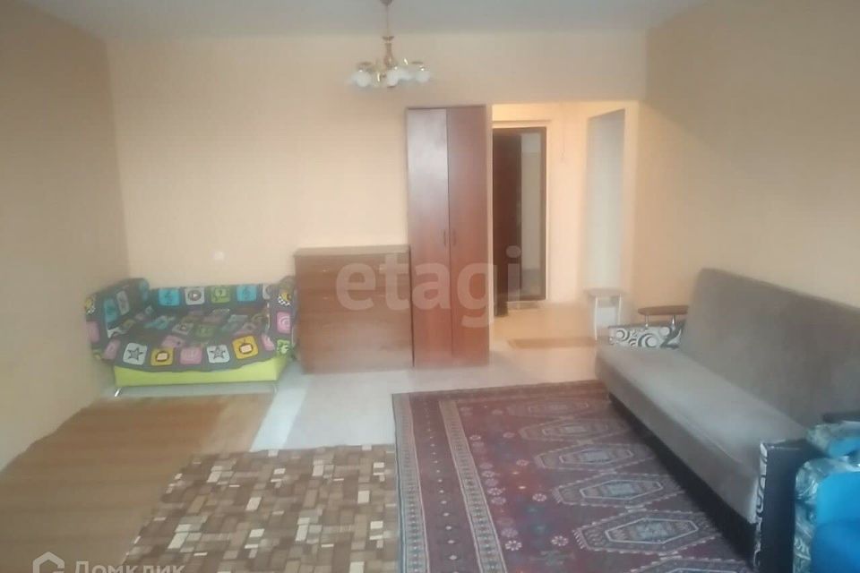 Сдаётся 2-комнатная квартира, 60 м²