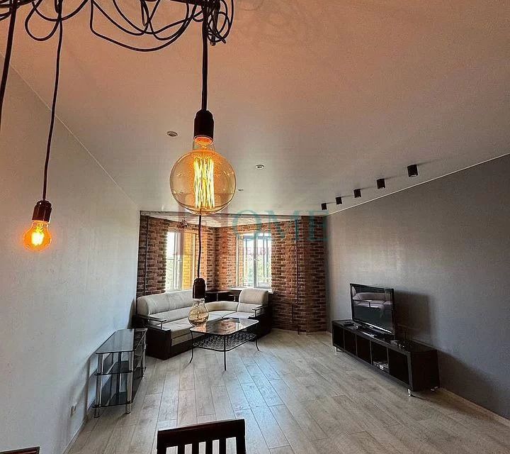 Сдаётся 2-комнатная квартира, 60 м²