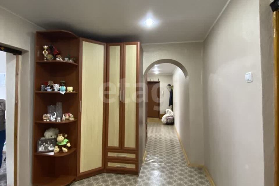 Продаётся 4-комнатная квартира, 75 м²