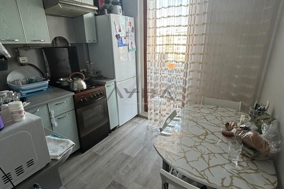 Продаётся 2-комнатная квартира, 42.4 м²