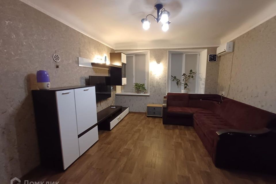 Продаётся 3-комнатная квартира, 70.5 м²