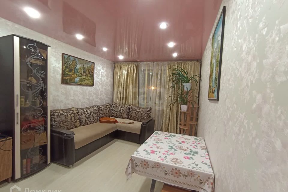 Продаётся 3-комнатная квартира, 61.3 м²