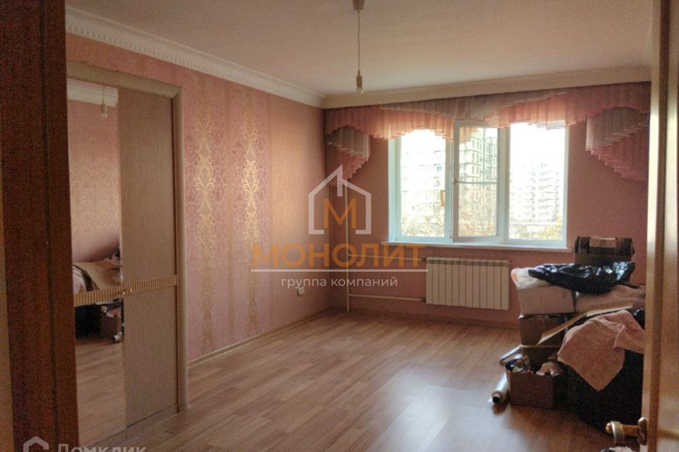 Продаётся 1-комнатная квартира, 67 м²