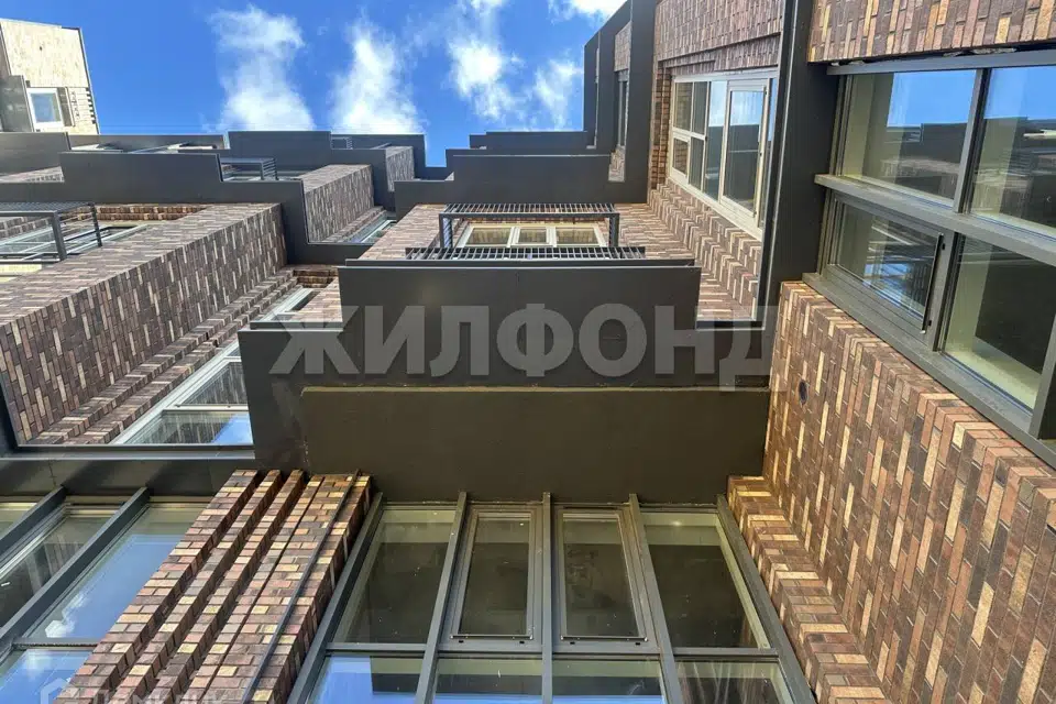 Продаётся 2-комнатная квартира, 80.3 м²
