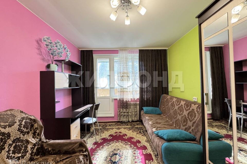 Продаётся 2 комнаты в 4-комн. квартире, 29 м²