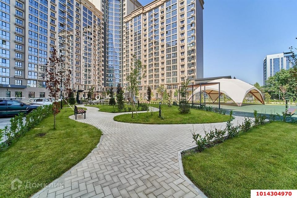 Продаётся 1-комнатная квартира, 49.4 м²