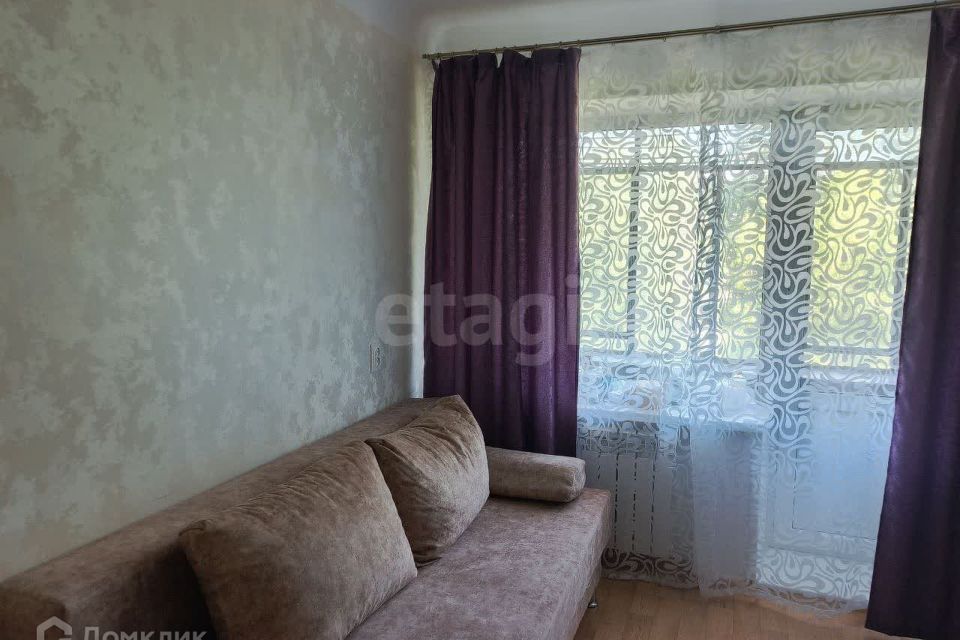 Продаётся 3-комнатная квартира, 53.6 м²