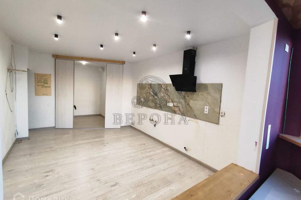Продаётся 1-комнатная квартира, 47 м²