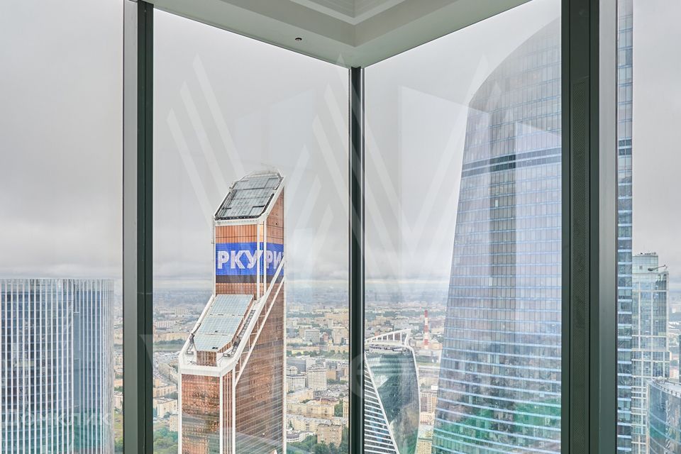 Продаётся 3-комнатная квартира, 134.6 м²