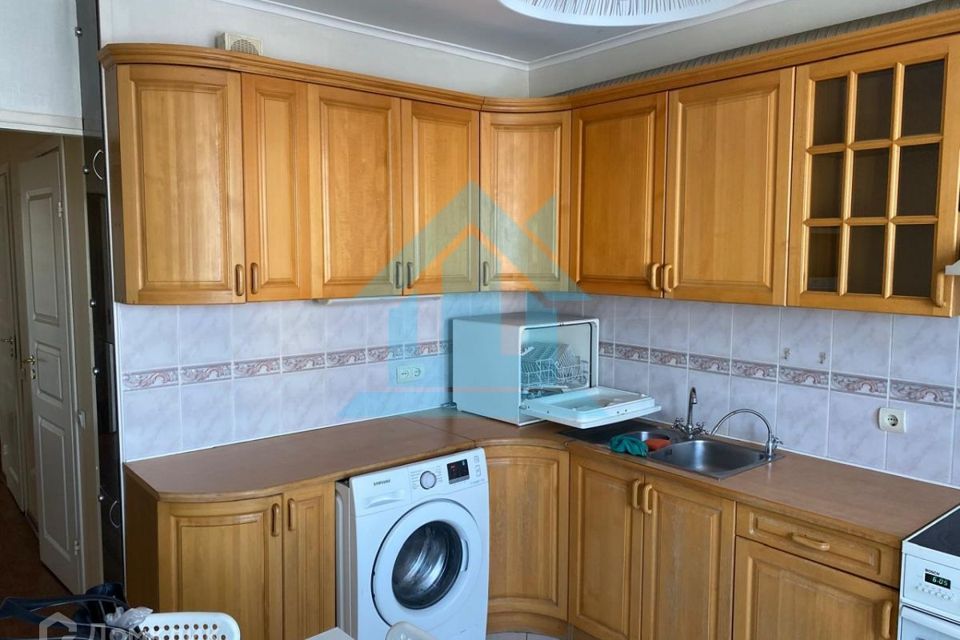 Продаётся 2-комнатная квартира, 60 м²