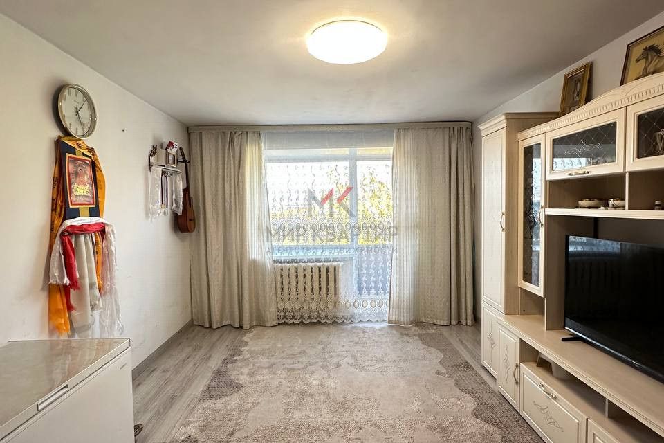 Продаётся 3-комнатная квартира, 50.3 м²