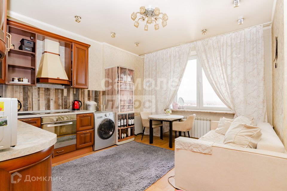 Продаётся 1-комнатная квартира, 68.7 м²