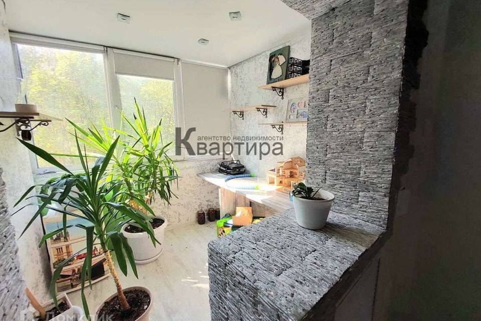 Продаётся 3-комнатная квартира, 63.8 м²