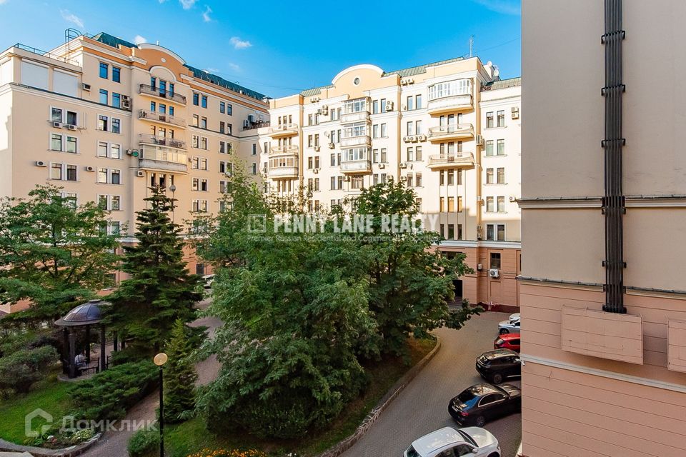 Сдаётся 4-комнатная квартира, 149 м²