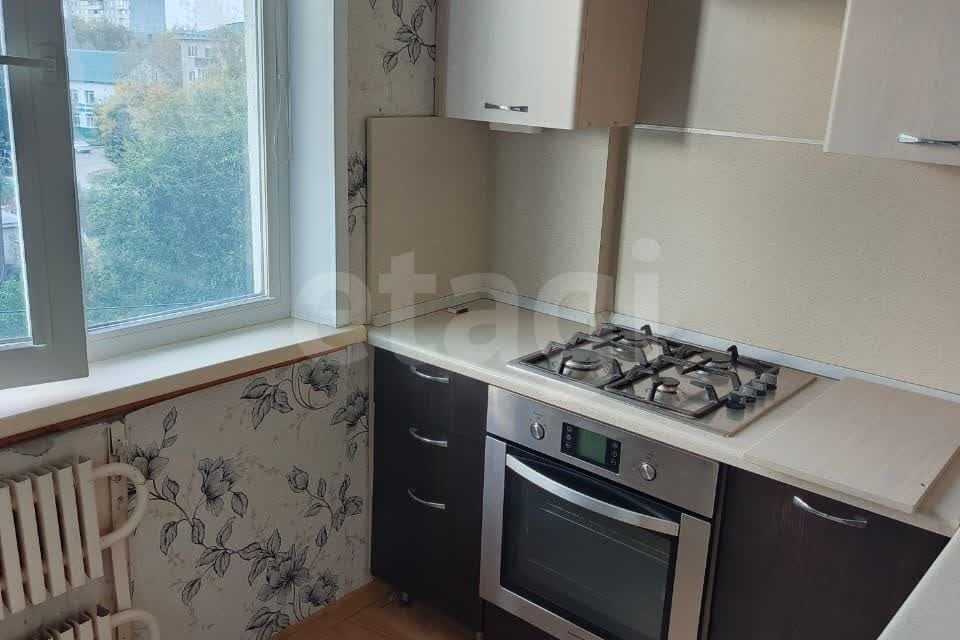 Продаётся 3-комнатная квартира, 63.8 м²