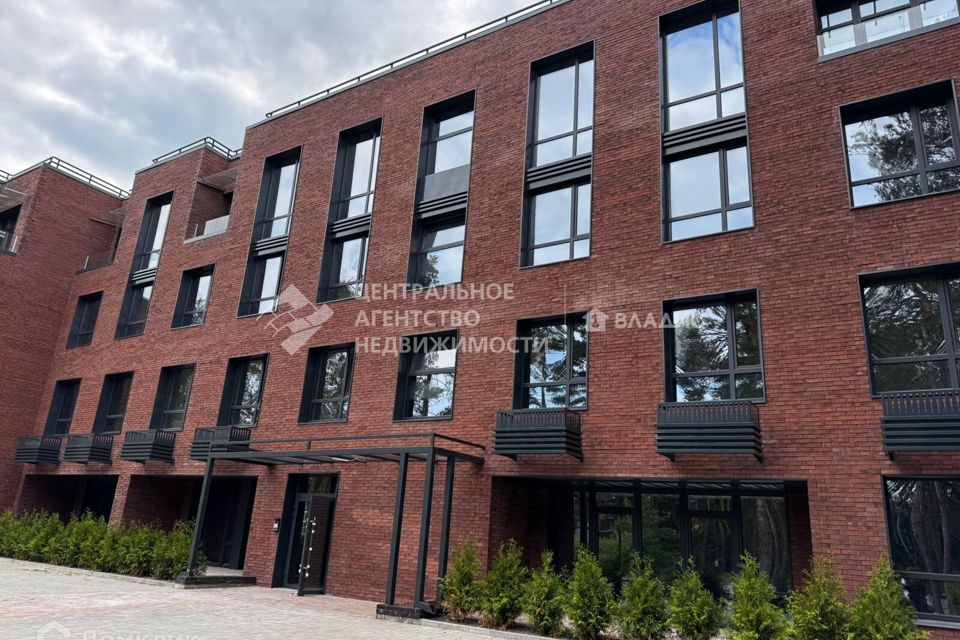 Продаётся 2-комнатная квартира, 93.43 м²