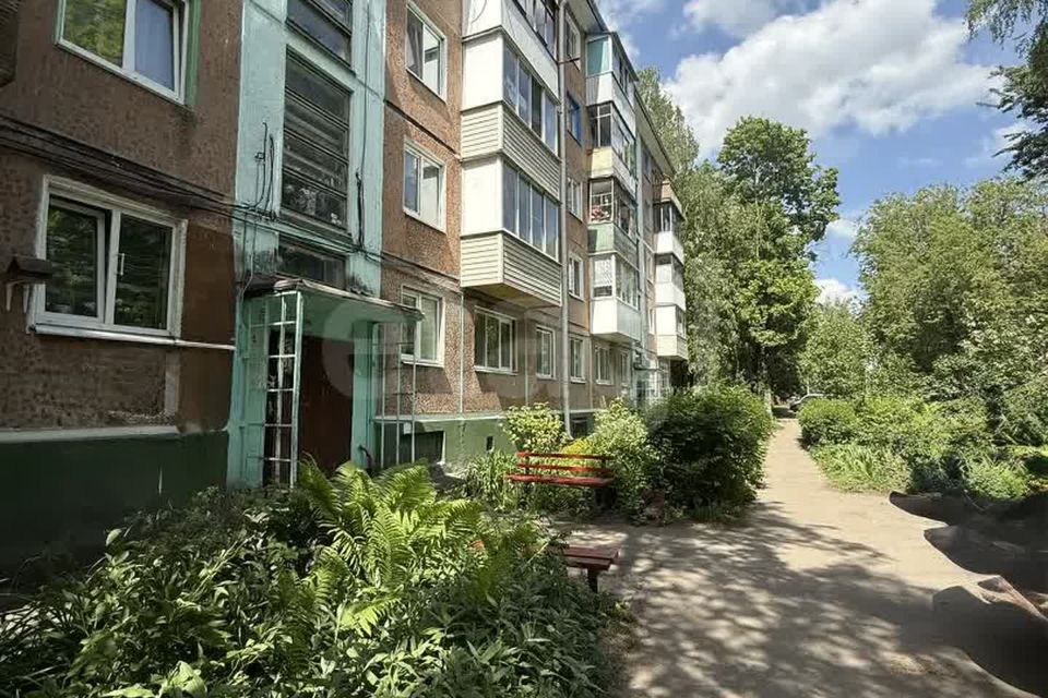 Продаётся 3-комнатная квартира, 44.5 м²