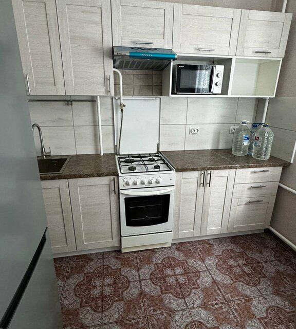 Сдаётся 2-комнатная квартира, 58 м²
