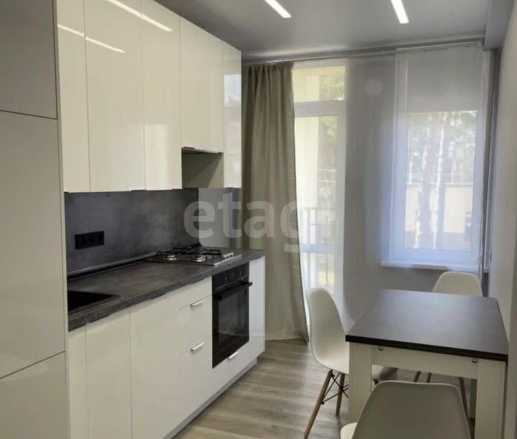 Продаётся 1-комнатная квартира, 39.6 м²