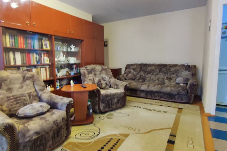 Продаётся 3-комнатная квартира, 56.9 м²