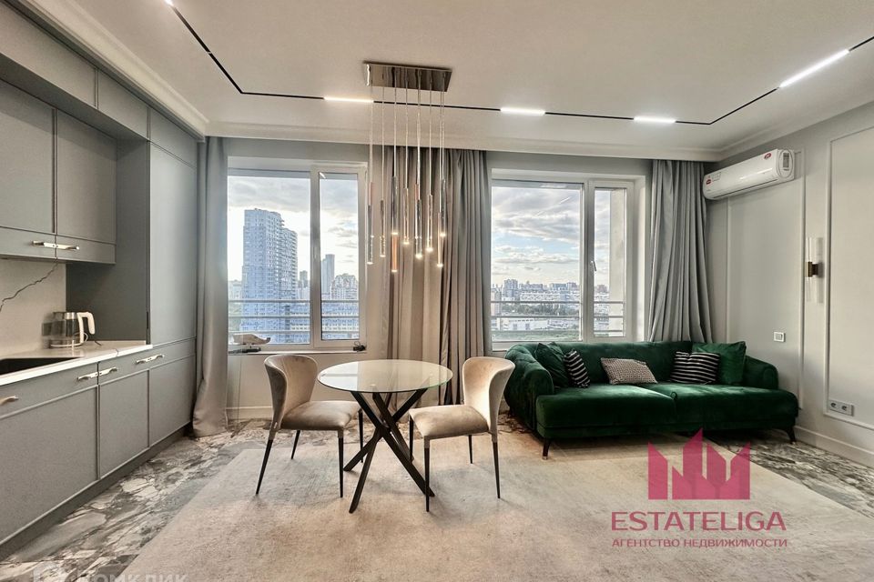 Продаётся 2-комнатная квартира, 58 м²