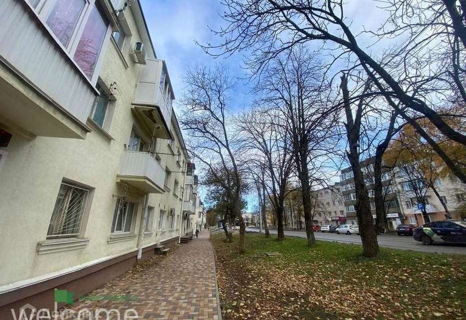 Продаётся 2-комнатная квартира, 30.7 м²