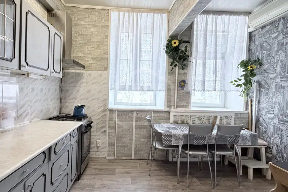 Продаётся 3-комнатная квартира, 71.4 м²