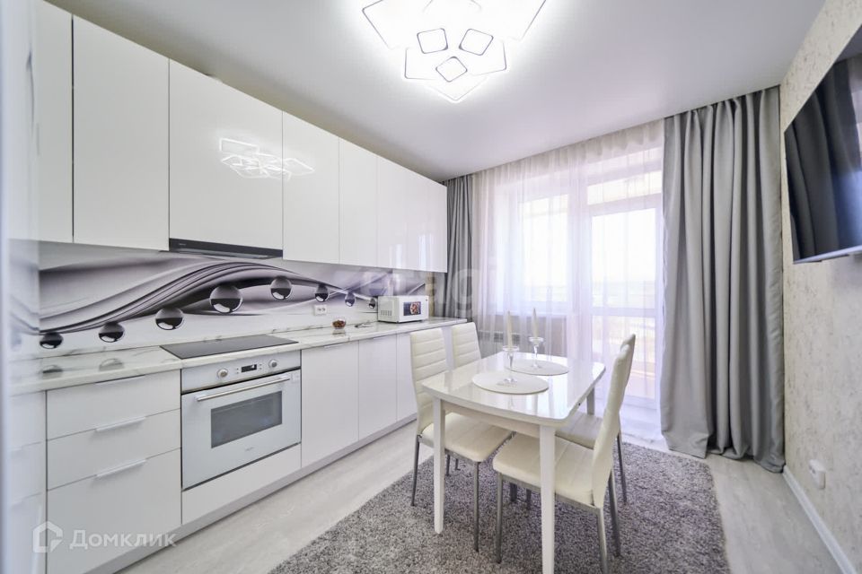 Продаётся 1-комнатная квартира, 43 м²