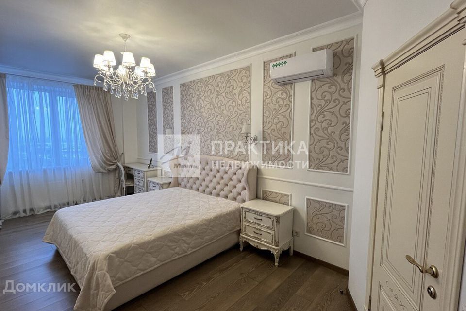 Продаётся 3-комнатная квартира, 90 м²