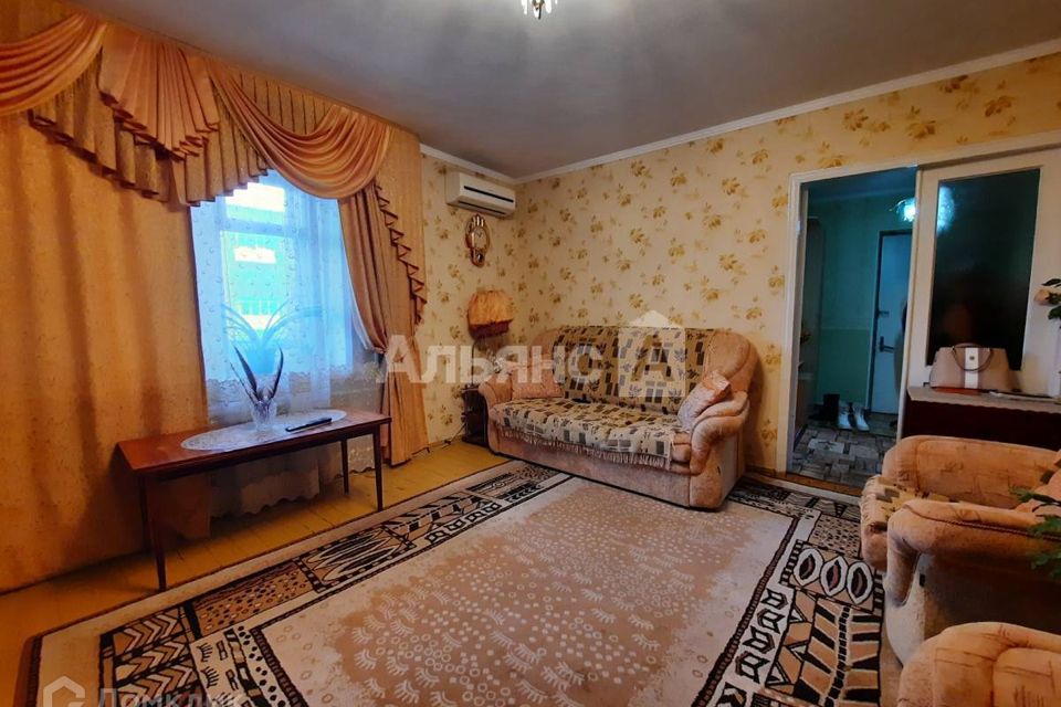 Продаётся 3-комнатная квартира, 60.8 м²