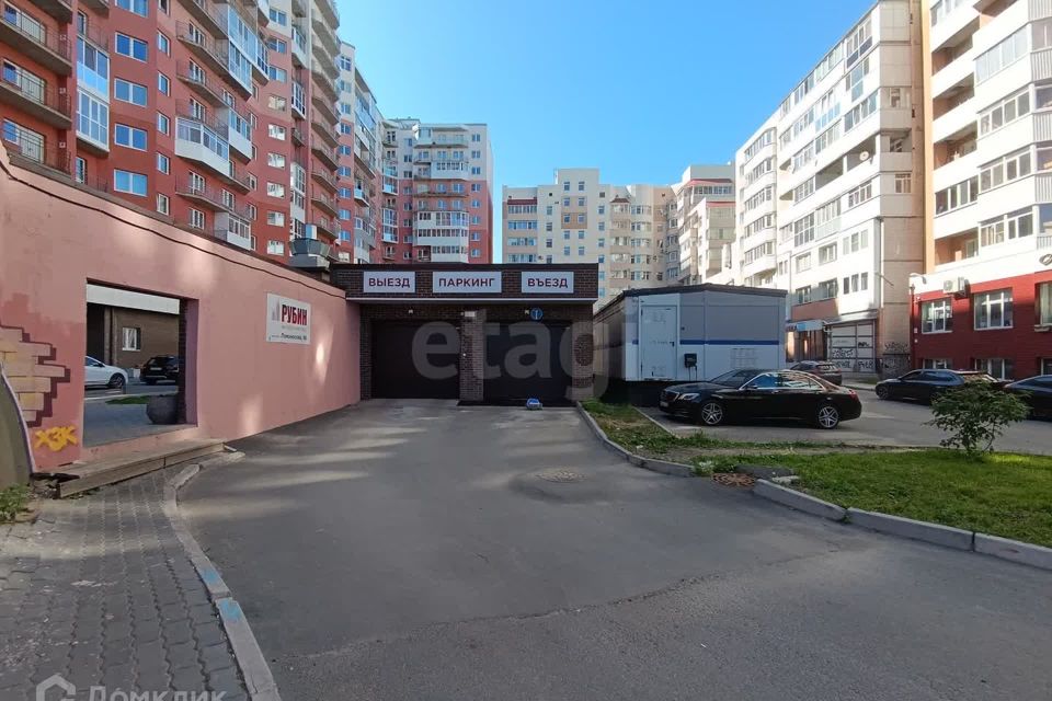 Продаётся машиноместо, 19 м²