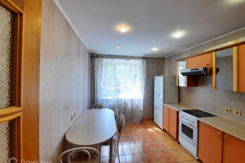 Сдаётся 2-комнатная квартира, 62.5 м²
