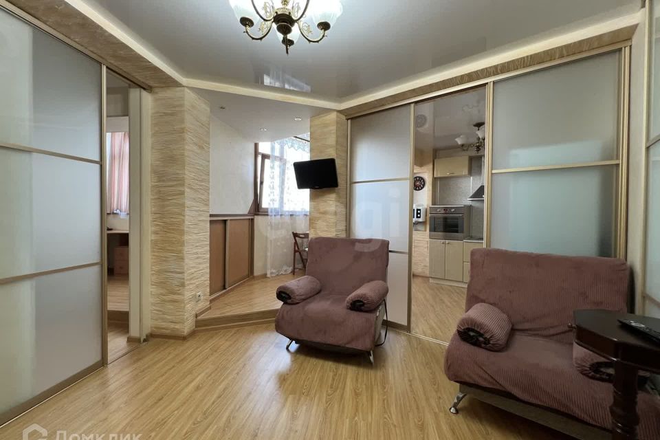 Сдаётся 1-комнатная квартира, 43 м²