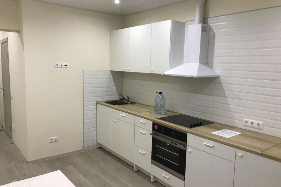 Продаётся 1-комнатная квартира, 48 м²