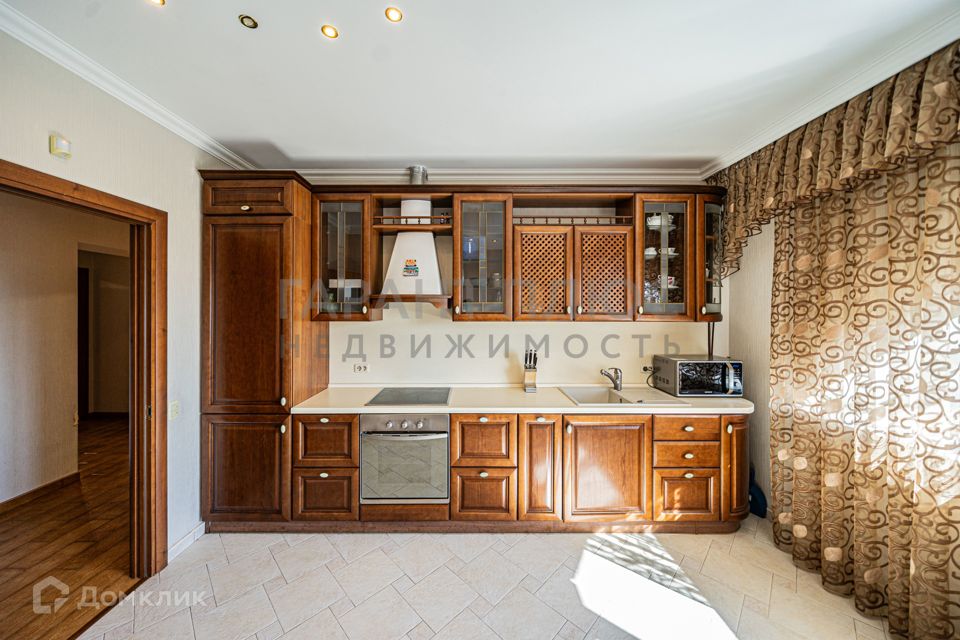 Сдаётся 2-комнатная квартира, 80 м²