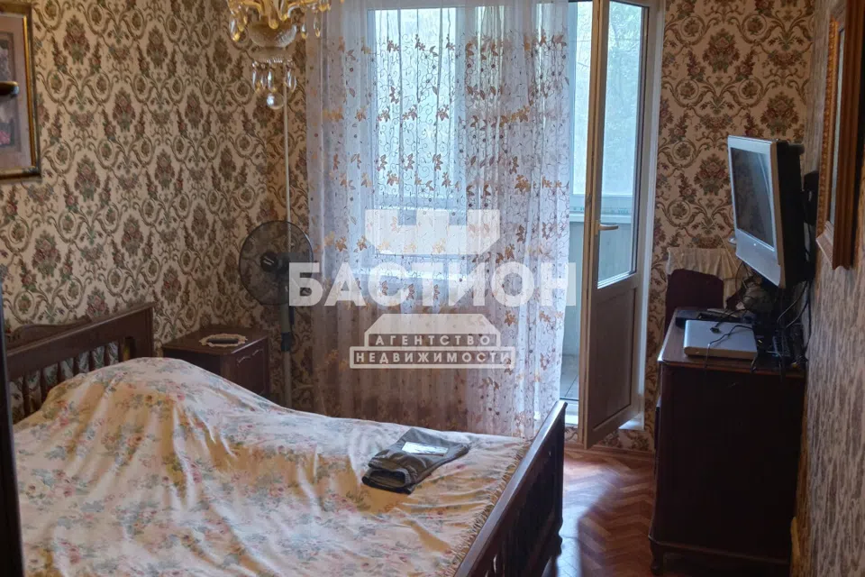 Продаётся 4-комнатная квартира, 85 м²