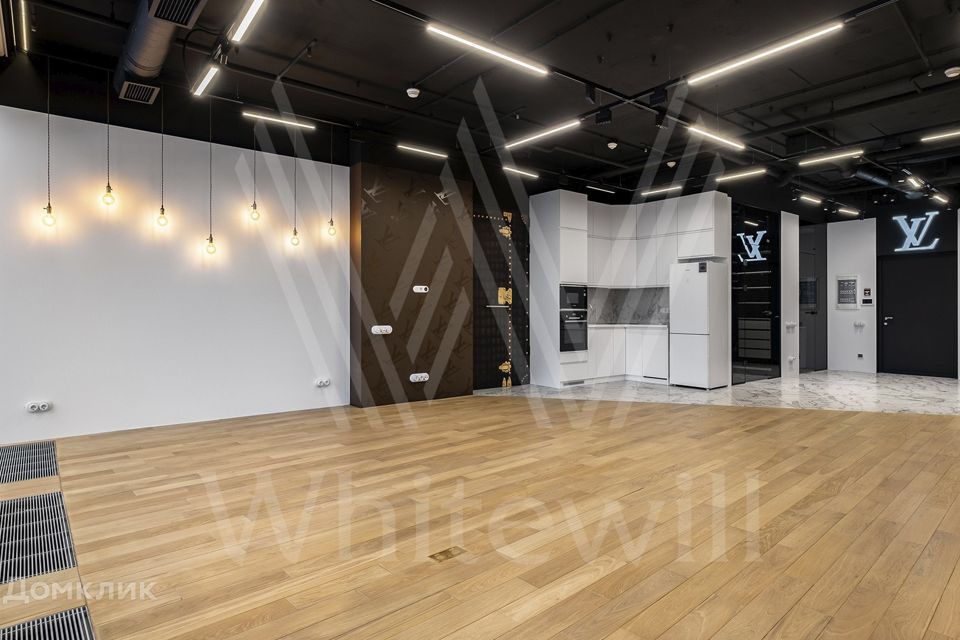 Продаётся студия, 80 м²