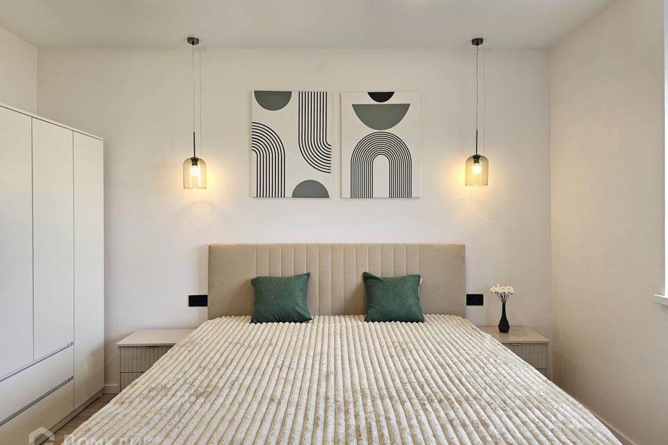 Продаётся 1-комнатная квартира, 43 м²