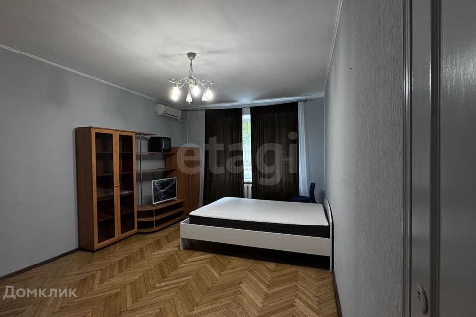 Продаётся 2-комнатная квартира, 57.2 м²