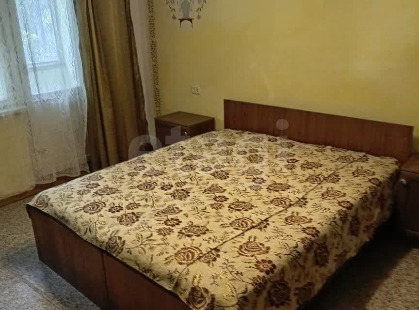 Сдаётся 2-комнатная квартира, 64 м²