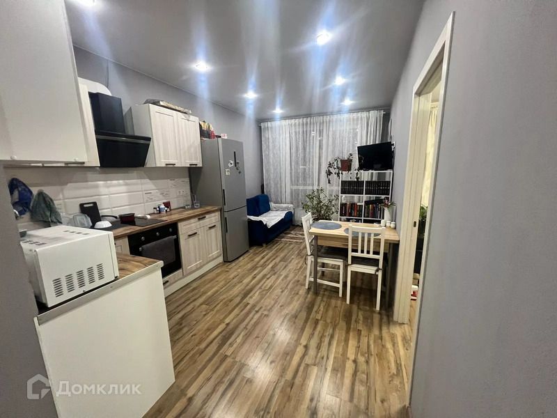 Продаётся 1-комнатная квартира, 41.2 м²