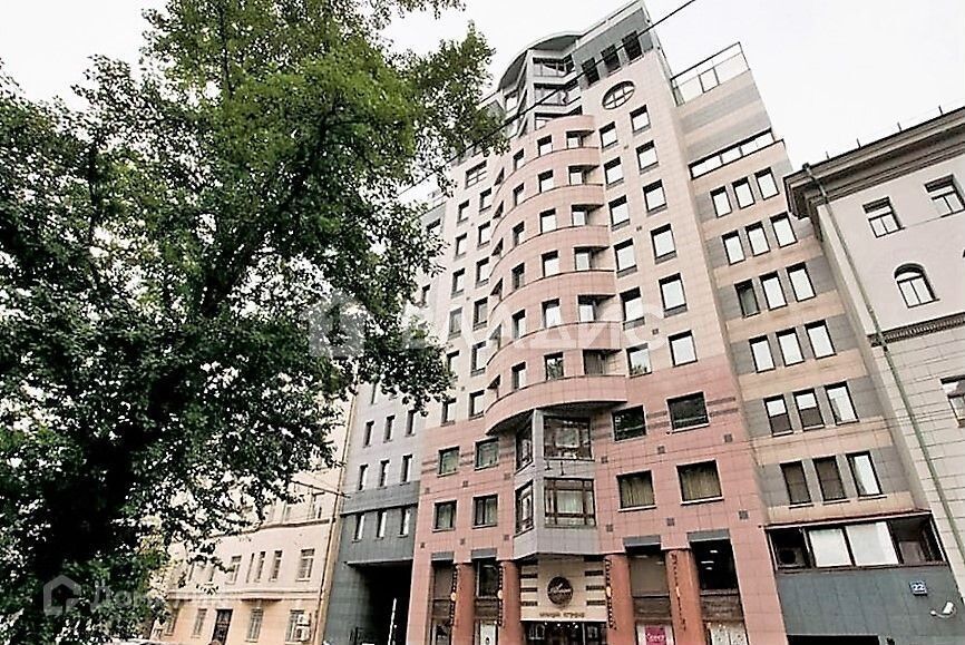 Продаётся 3-комнатная квартира, 122.5 м²