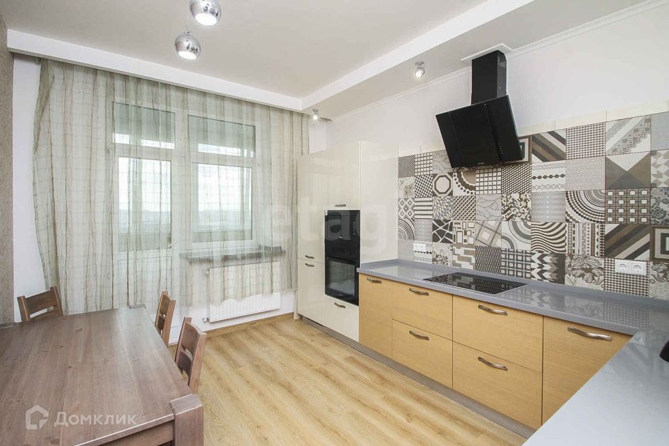 Продаётся 2-комнатная квартира, 72.4 м²