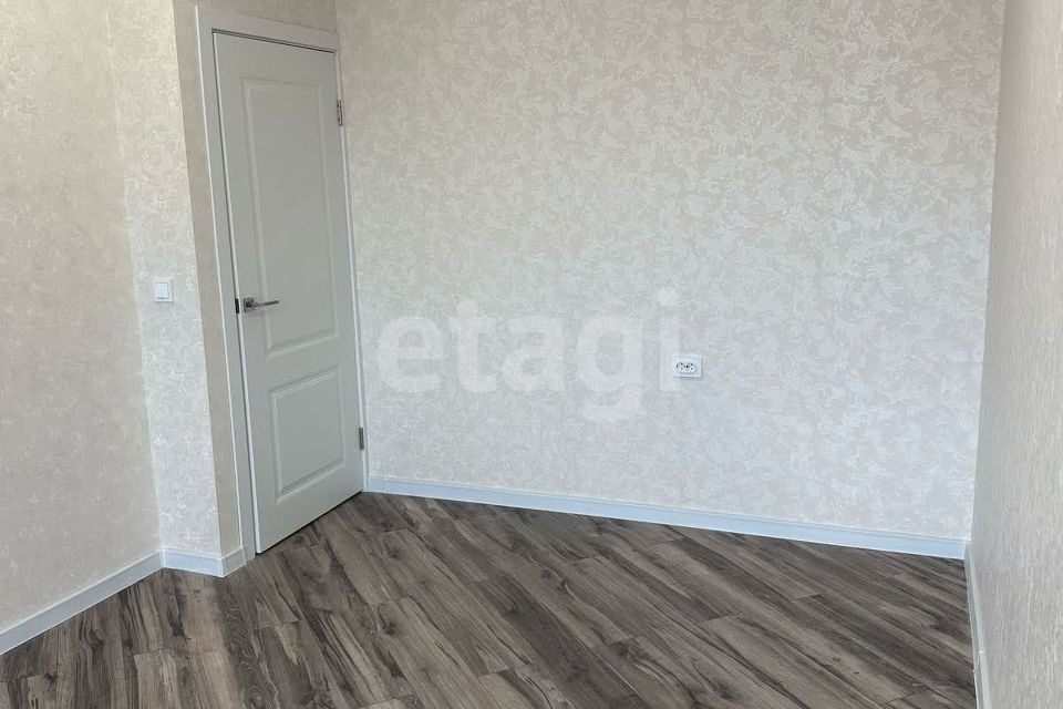 Продаётся 1-комнатная квартира, 43 м²