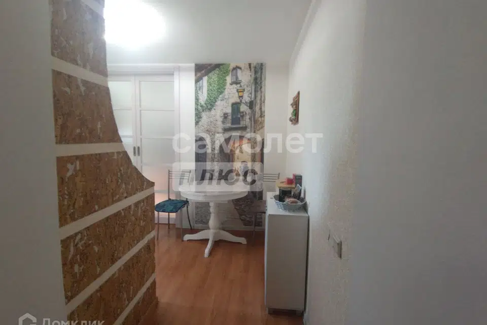 Продаётся 2-комнатная квартира, 61.3 м²