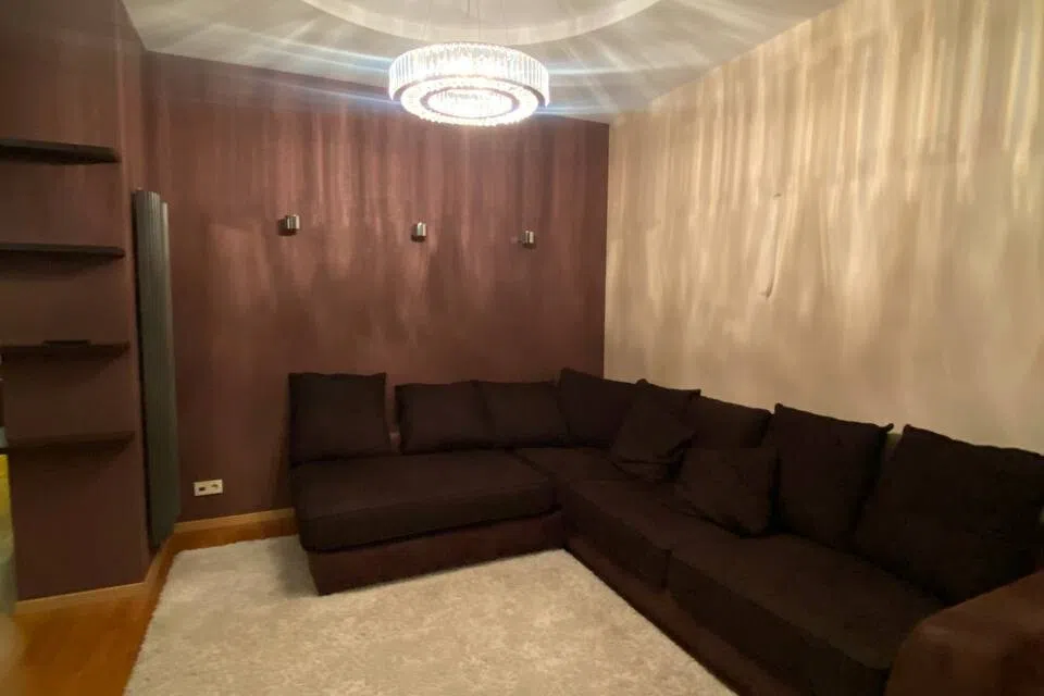 Сдаётся 2-комнатная квартира, 80 м²