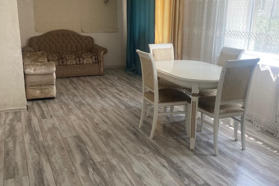 Сдаётся 3-комнатная квартира, 70 м²
