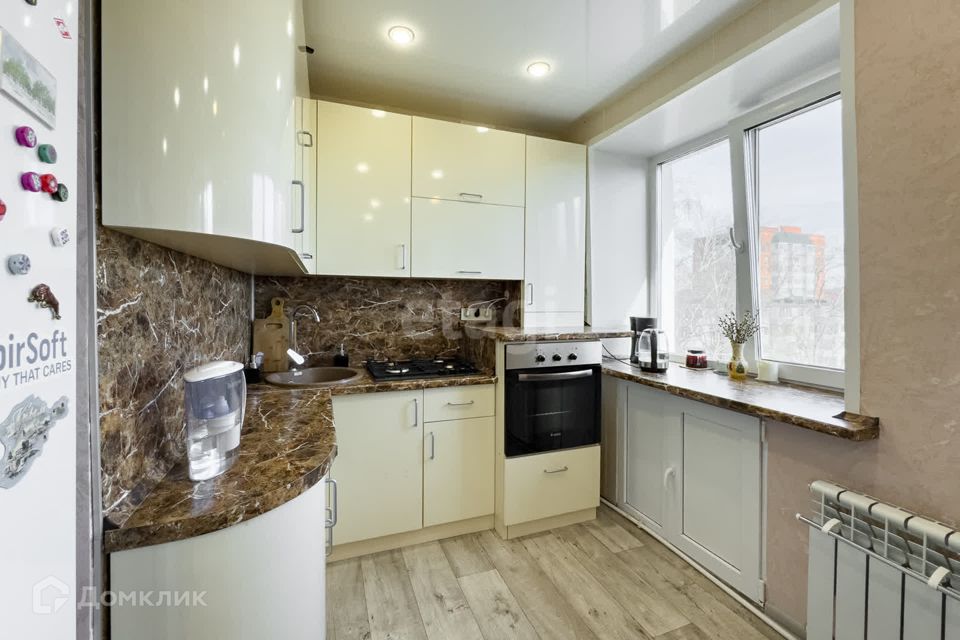 Продаётся 3-комнатная квартира, 58.8 м²